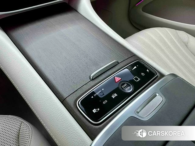 Mercedes-Benz EQS 2022 Темно-серый из Китая, фото 4