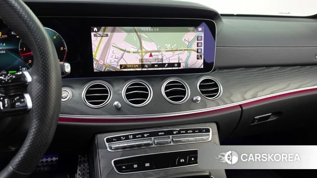 Mercedes-Benz E-Class W213 2023 Белый из Кореи, фото 4
