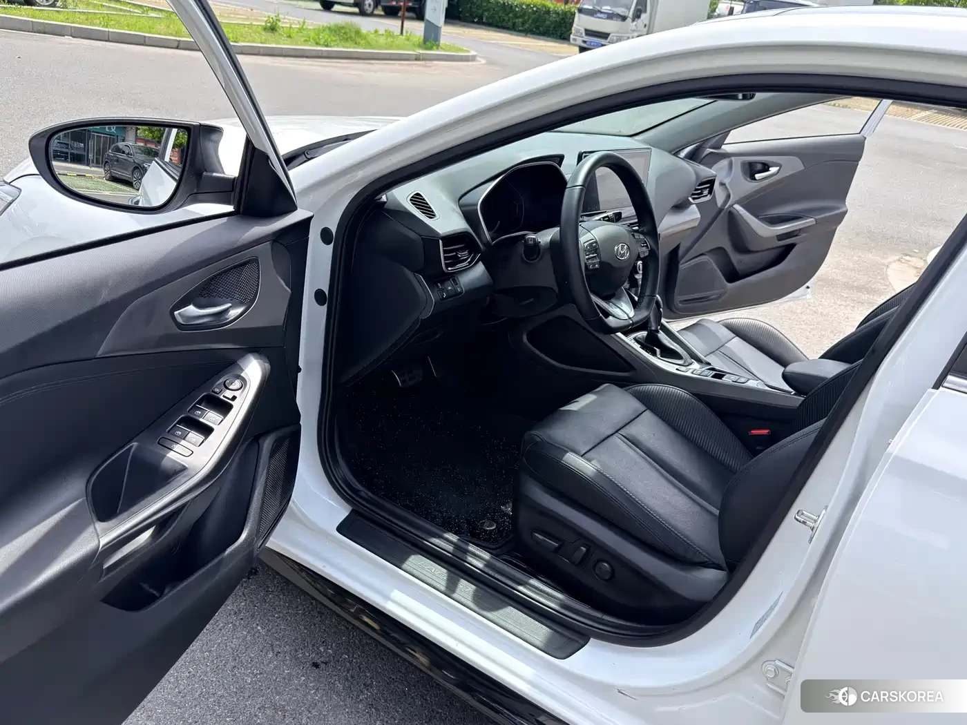 Hyundai Lafesta 2022 Белый из Китая, фото 4