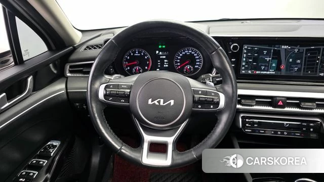Kia K5 3rd generation 2023 Белый из Кореи, фото 4