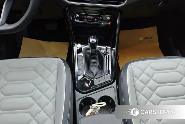 Volkswagen Tayron 2025 Белый из Китая, фото 4