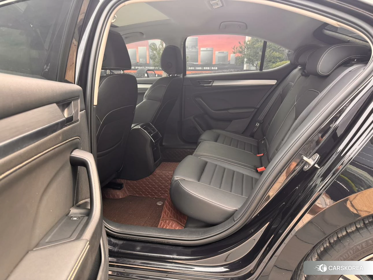 Skoda Superb 2023 Черный из Китая, фото 4
