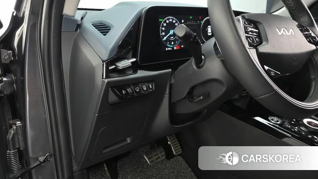 Kia Di Ol Nu Niro 2023 Серый из Кореи, фото 4