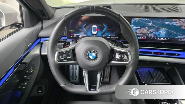 BMW 5 Series (G60) 2024 Белый из Кореи, фото 4