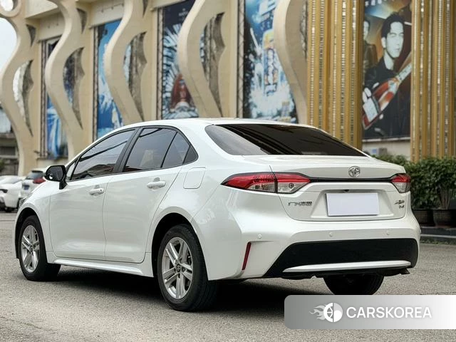 Toyota Levin 2021 Белый из Китая, фото 4