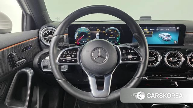 Mercedes-Benz A-Class W177 2021 Белый из Кореи, фото 4