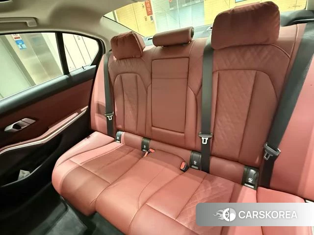 BMW 3 series 2025 Белый из Китая, фото 4