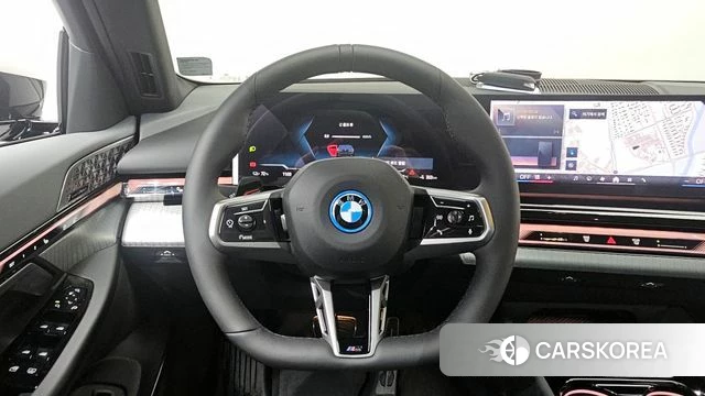 BMW i5 (G60) 2025 Черный из Кореи, фото 4