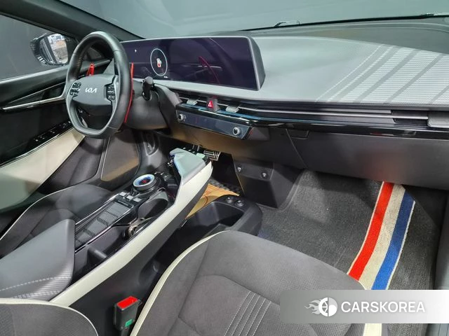 Kia EV6 2024 Черный из Кореи, фото 4