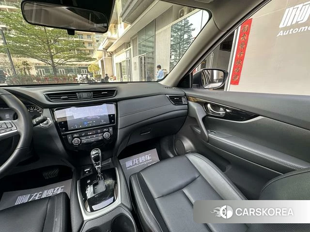 Nissan X-Trail 2025 Белый из Китая, фото 4