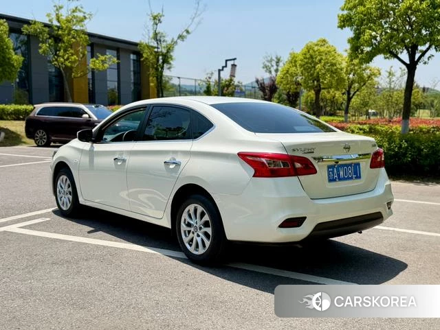 Nissan Sylphy 2024 Белый из Китая, фото 4