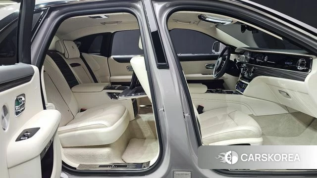Rolls-Royce Ghost 2nd Generation 2020 Серебристо-серый из Кореи, фото 4