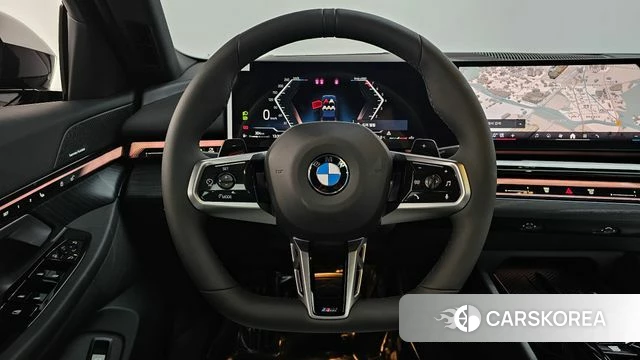 BMW 5 Series (G60) 2026 Черный из Кореи, фото 4