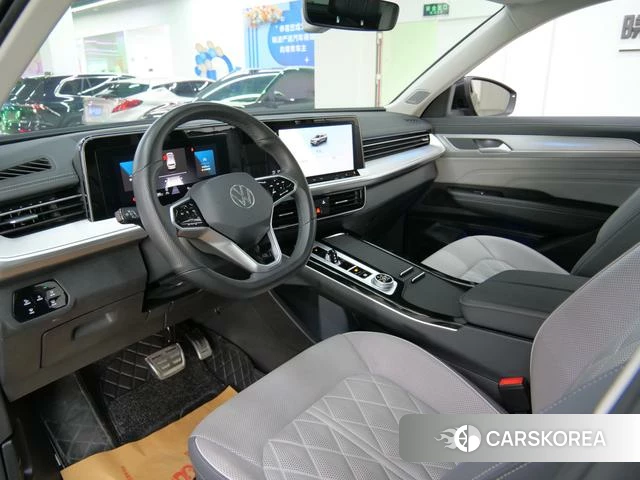 Volkswagen Tavendor 2024 Темно-серый из Китая, фото 4