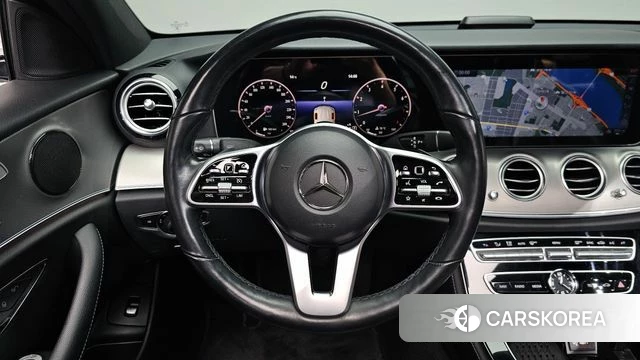 Mercedes-Benz E-Class W213 2018 Белый из Кореи, фото 4