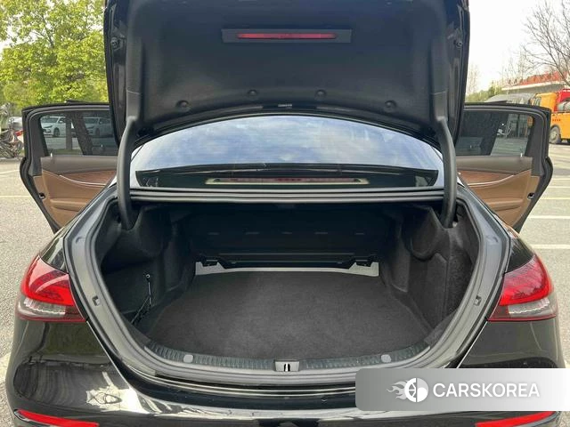 Mercedes-Benz E-Class 2022 Черный из Китая, фото 4