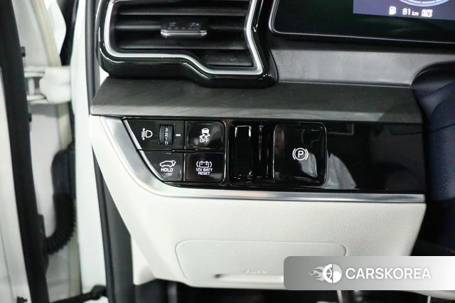 Kia Sportage 5th Generation Hybrid 2021 Белый из Кореи, фото 4