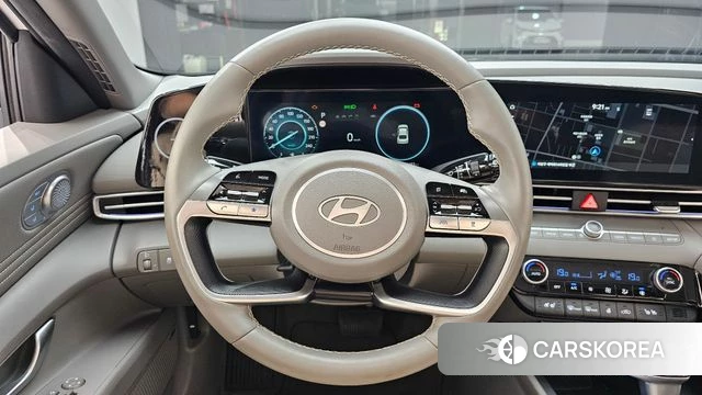 Hyundai The New Avante (CN7) 2024 Белый из Кореи, фото 4