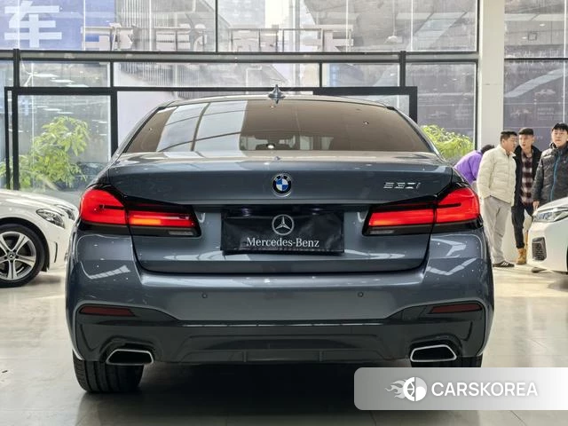 BMW 5 series 2023 Темно-серый из Китая, фото 4