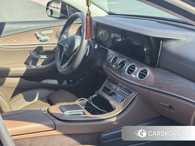Mercedes-Benz E-Class 2022 Черный из Китая, фото 4