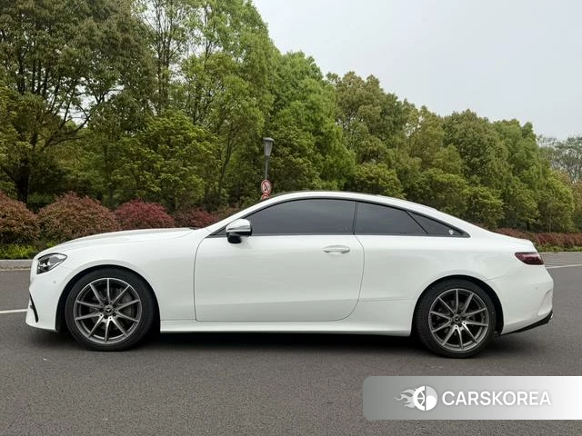 Mercedes-Benz E-Class 2021 Белый из Китая, фото 4