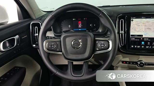 Volvo XC40 2024 Белый из Кореи, фото 4