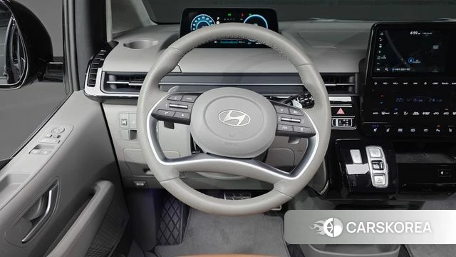 Hyundai Staria 2024 Черный из Кореи, фото 4