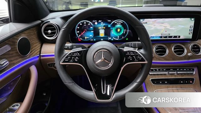 Mercedes-Benz E-Class W213 2022 Белый из Кореи, фото 4