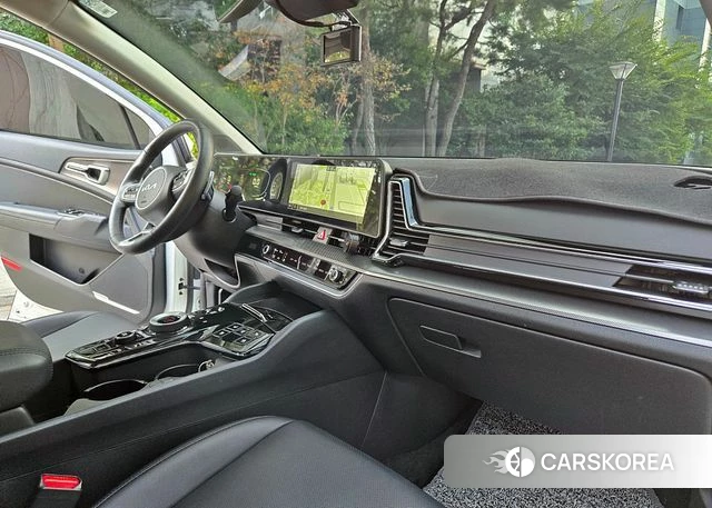 Kia Sportage 5th Generation Hybrid 2024 Белый из Кореи, фото 4