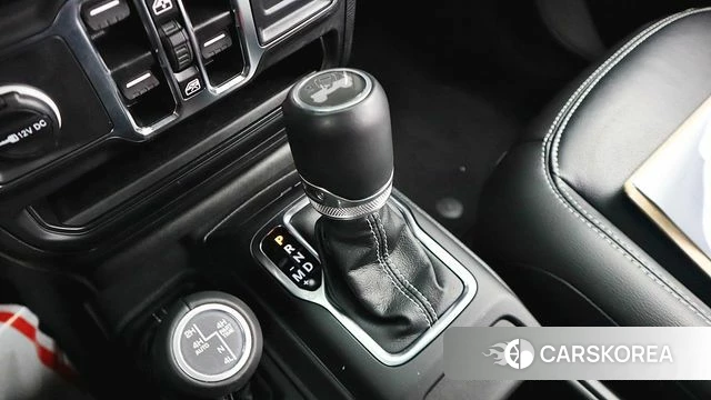 Jeep Wrangler (JL) 2023 Белый из Кореи, фото 4