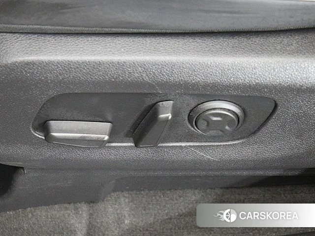 Kia Carnival 4th generation 2023 Черный из Кореи, фото 4