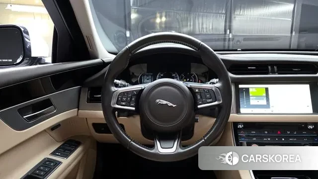Jaguar XF (X260) 2018 Белый из Кореи, фото 4