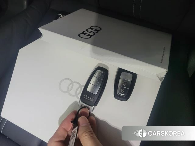 Audi Q4 e-Tron (F4) 2022 Белый из Кореи, фото 4