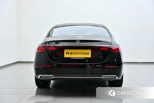 Mercedes-Benz E-Class 2025 Черный из Китая, фото 4