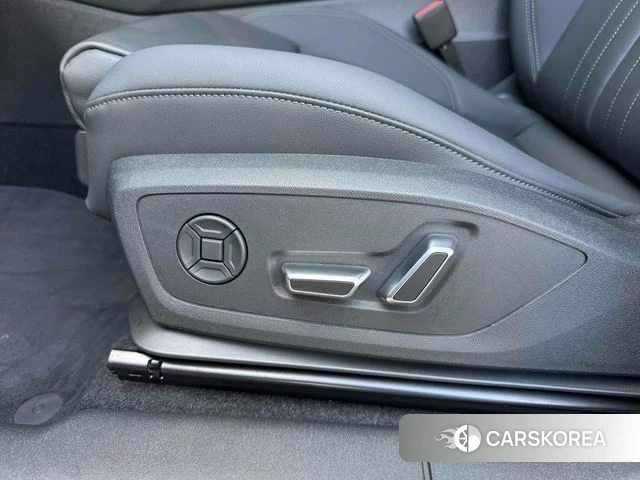 Audi Q3 (FJ) 2026 Белый из Кореи, фото 4