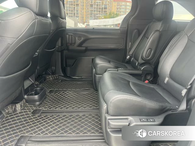 Toyota Sienna 2023 Белый из Китая, фото 4