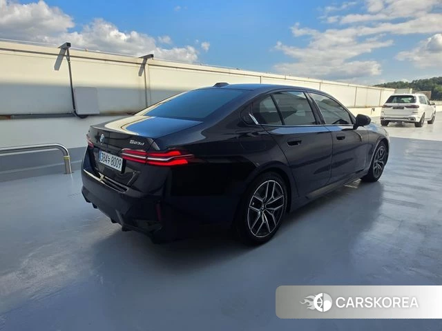 BMW 5 Series (G60) 2026 Черный из Кореи, фото 4