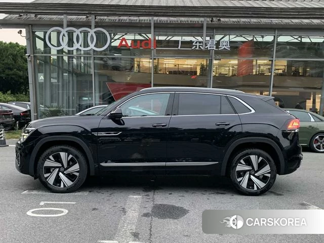 Volkswagen Teramont 2026 Черный из Китая, фото 4