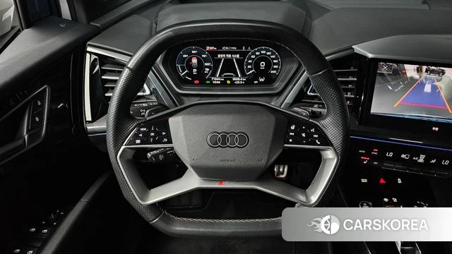 Audi Q4 e-Tron (F4) 2022 Белый из Кореи, фото 4