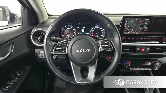 Kia The New K3 2nd generation 2021 Белый из Кореи, фото 4