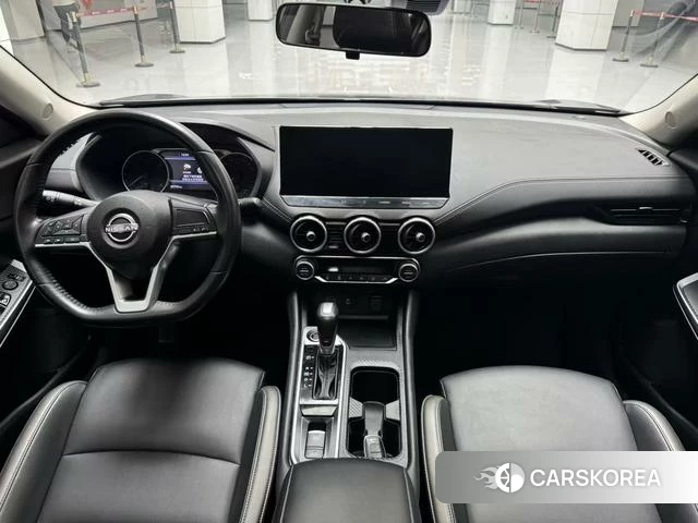 Nissan Sylphy 2024 Серебристо-серый из Китая, фото 4