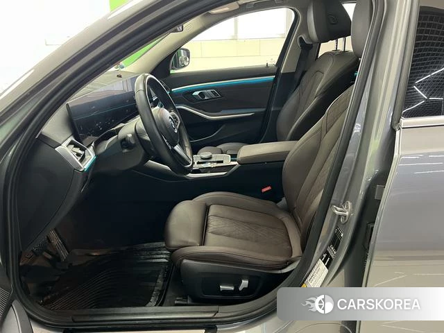 BMW i3 2023 Серебристо-серый из Китая, фото 4