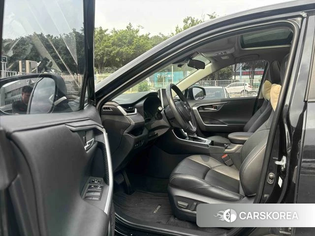 Toyota Wildlander 2021 Черный из Китая, фото 4