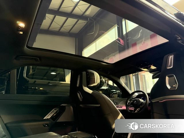 BMW 7 Series (G70) 2025 Черный из Кореи, фото 4