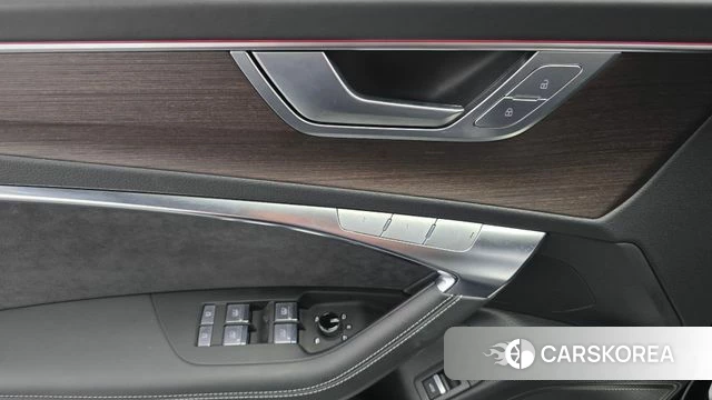 Audi A6 (C8) 2023 Черный из Кореи, фото 4
