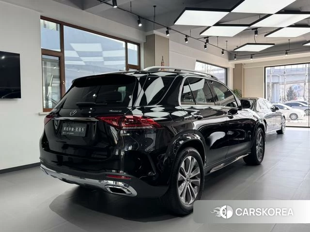 Mercedes-Benz GLE 2023 Черный из Китая, фото 4