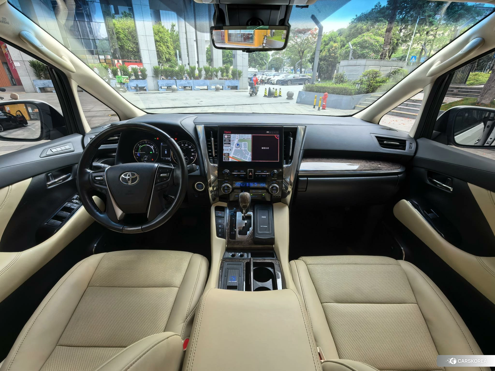 Toyota Alphard 2021 Белый из Китая, фото 4