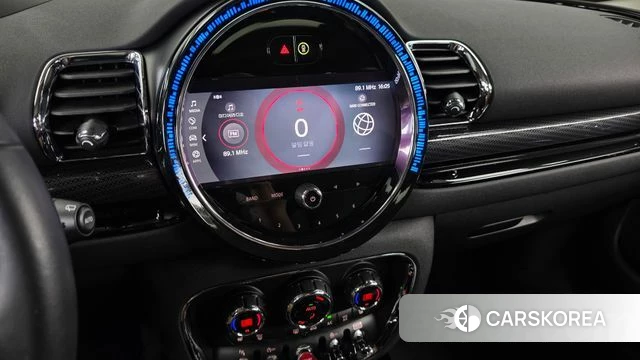 Mini Cooper Clubman 2021 Серебряный из Кореи, фото 4