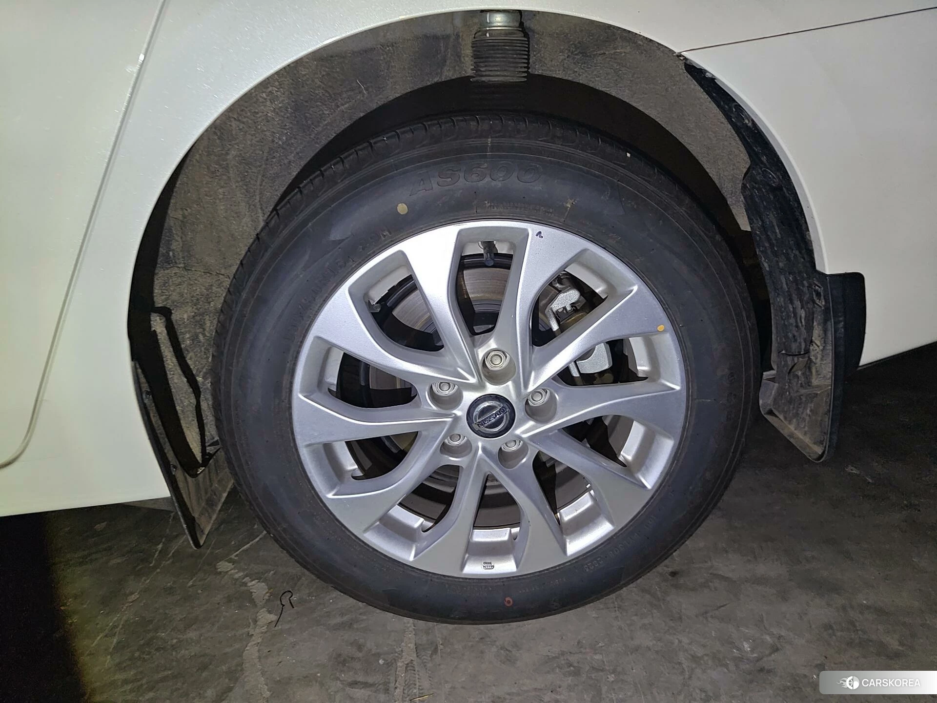 Nissan Sylphy 2025 Белый из Китая, фото 4