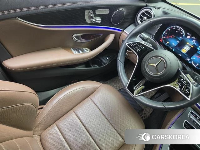 Mercedes-Benz E-Class W213 2023 Белый из Кореи, фото 4